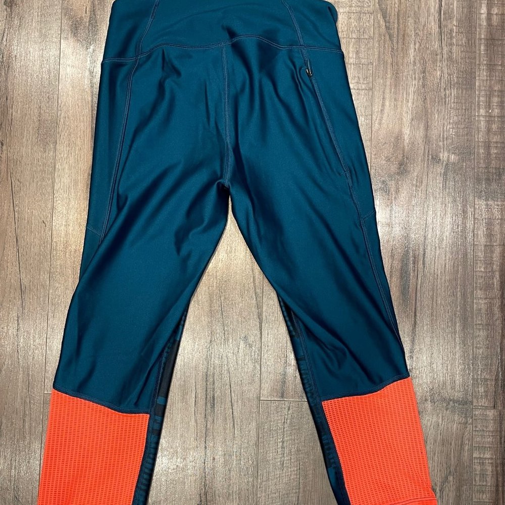 Under Armour compression Printed Crop Leggings - Medium teal coral